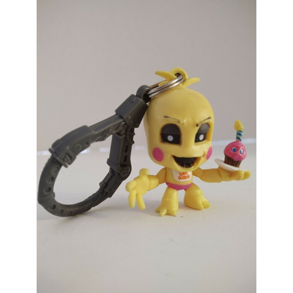 Chica and The Cupcake Five Nights At Freddy's Backpack Clip Hanger Keychain FNAF